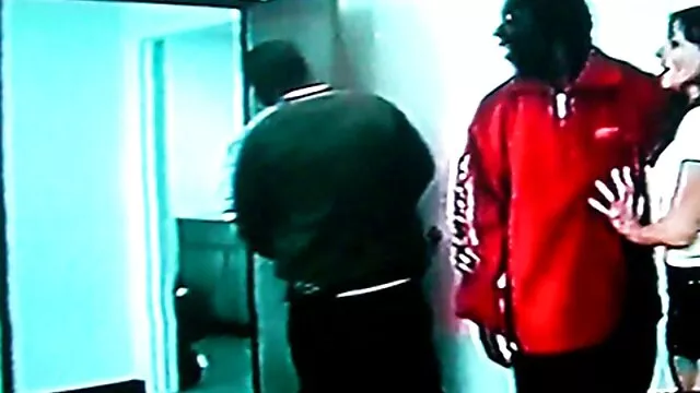 彼は建設現場で吸い込まれました 女子 の ため の 無料 エロ 動画