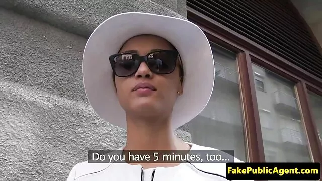 ボイコット女の子を着帽子とキャンドル 女性 の ため の エッチ な 無料 動画