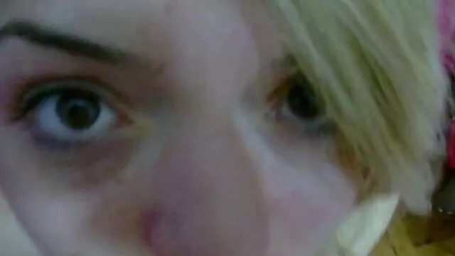 黒のタトゥーを押しオーガズム, 女性 の av 無料