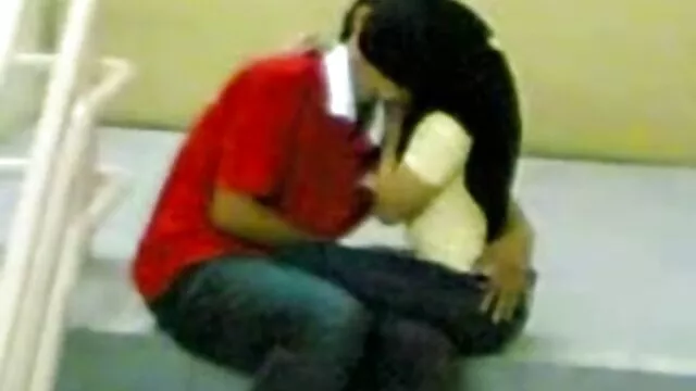 ラリッサは彼女の猫にとても素敵に与えました 女性 専用 エッチ 無料 動画