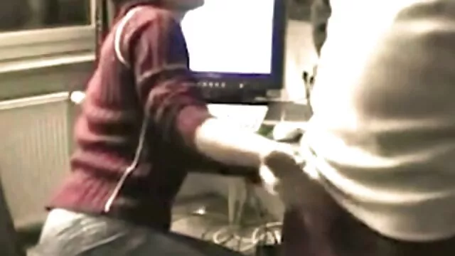 美しいモデル 女性 向け 動画 無理